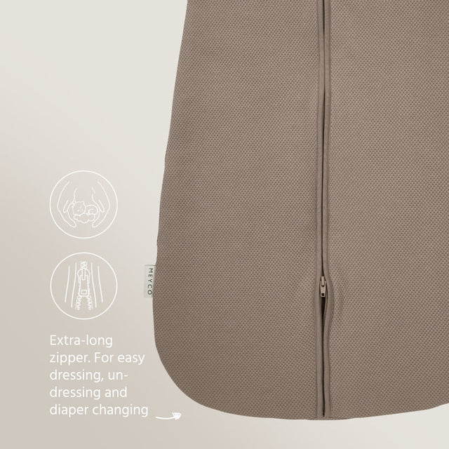 Meyco Baby Studio Classic pašiltintas miegmaišis su nusegamomis rankovėmis, 2.5 TOG, Dark Taupe