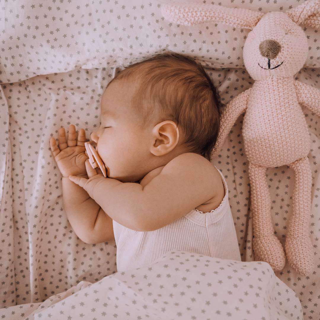 BIBS knupīša komplekts 2. izmērs (6-18 mēn.) Simetrisks ziloņkaula/vaigu sārtums