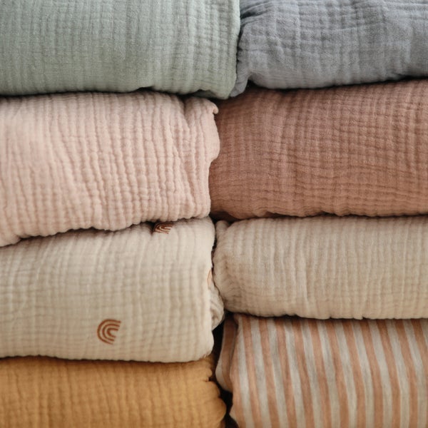 Mushie muslino paklodė iš organinės medvilnės Blush