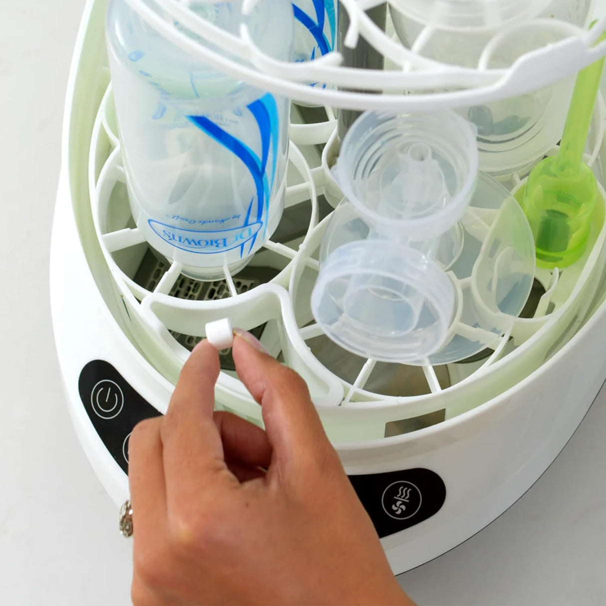 Baby Brezza Bottle Washer Pro pudeļu mazgāšanas ierīce (balta ar melnu)