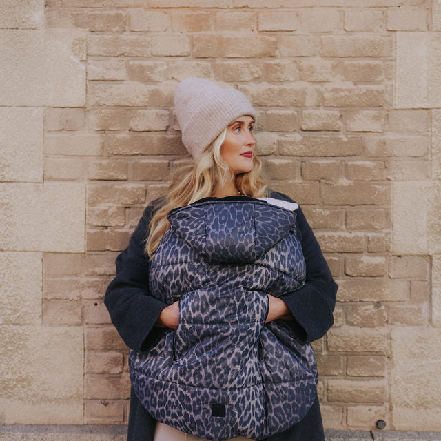 Elodie Details Cozy Cover 2in1 šiltas uždangalas nešioklei ir vežimėliui Le Leopard