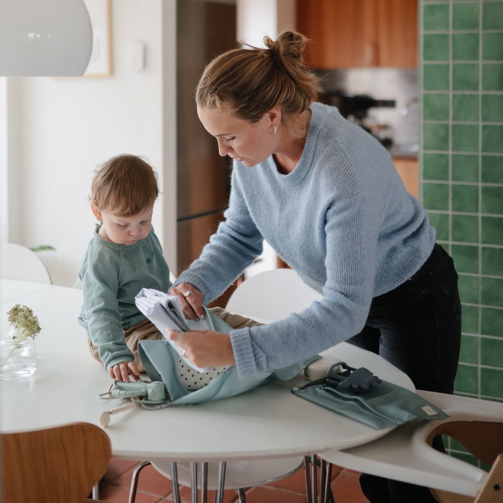 Mushie bunny chewer (Bunny Sage)