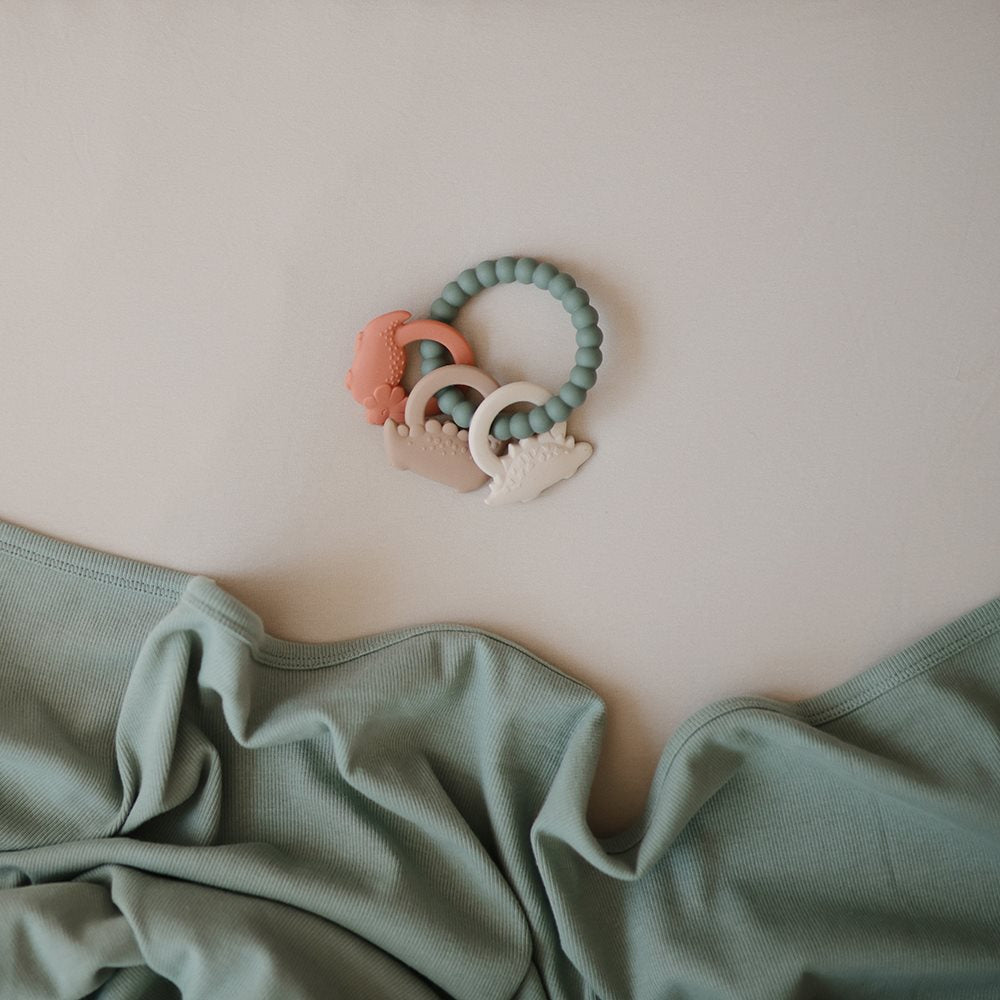 Mushie Chewer — zobu masāžas gredzens (Space)