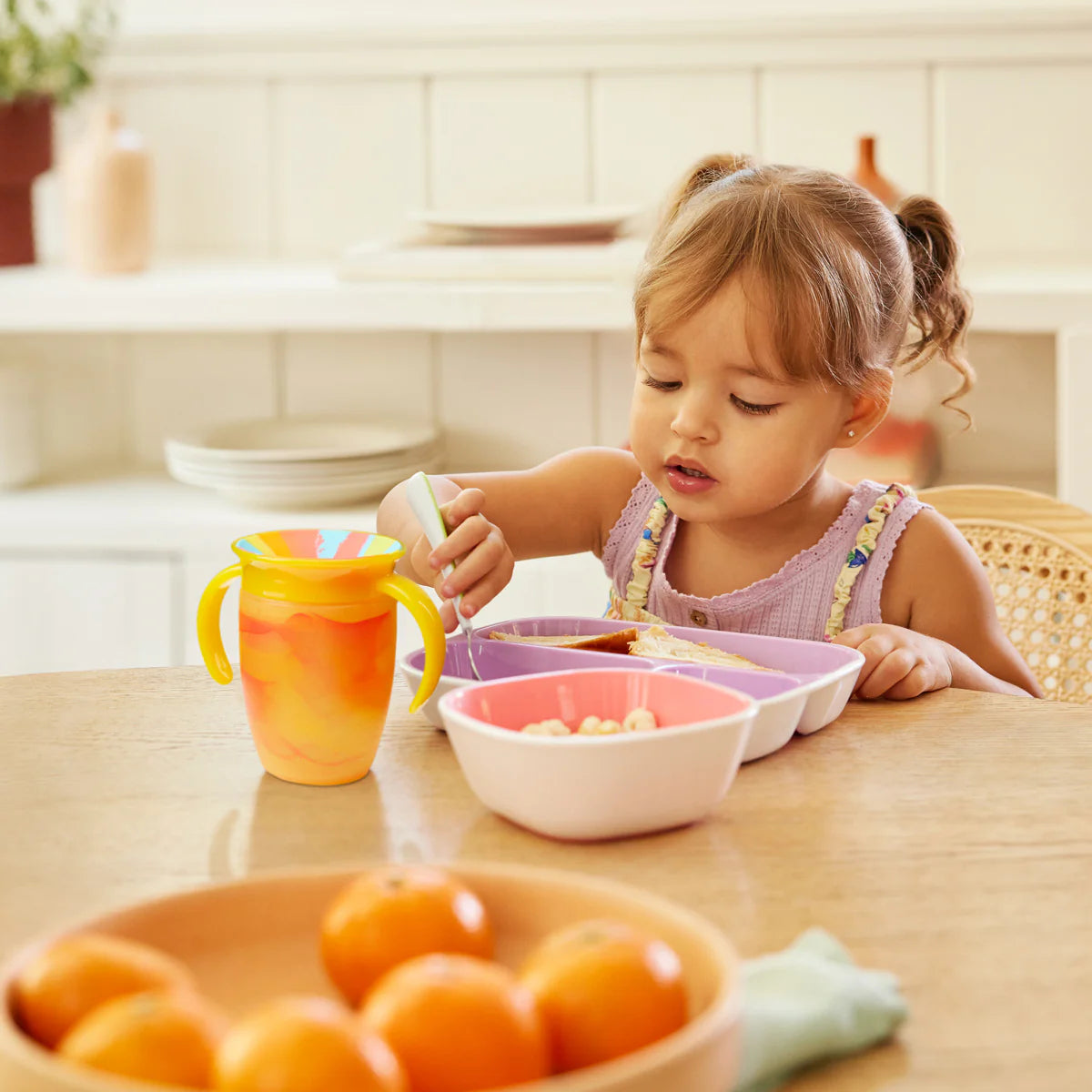 Munchkin mācību krūze - dzērājs Miracle 360 grādi (daudz krāsu)