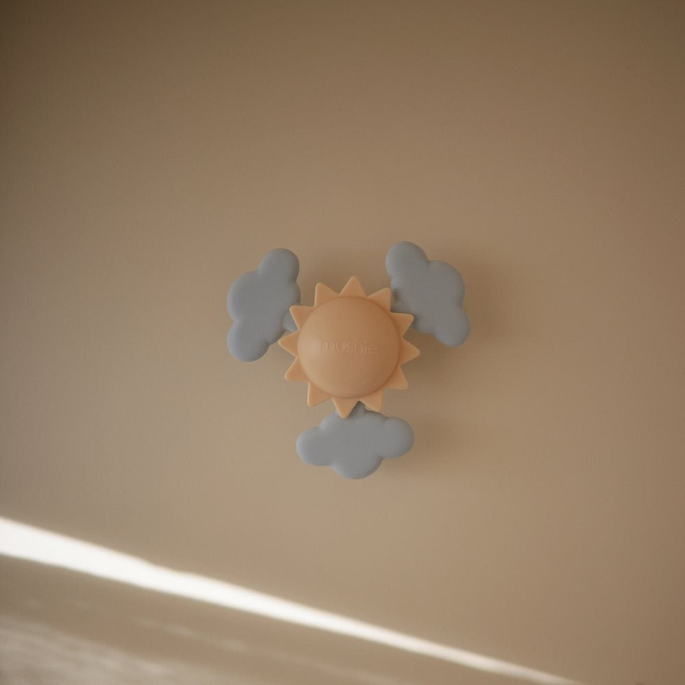 Mushie prilimpantis sukamasis žaislas (spinner) Sunshine