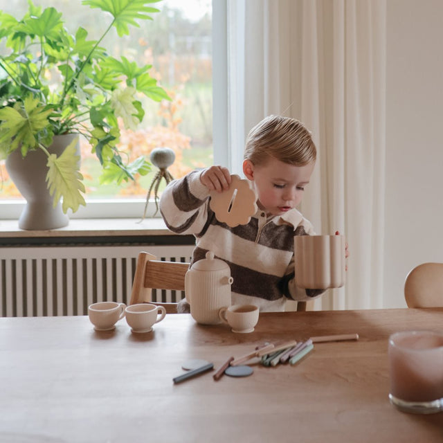 Mushie lavinamasis rūšiavimo žaislas Coin & Tube Sorting Set