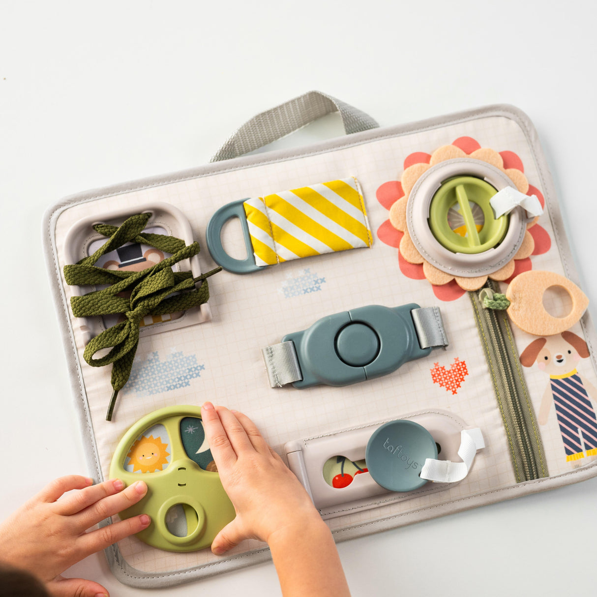 Taf Toys abpusēja mīksta grāmata mazuļiem "Pasaka"