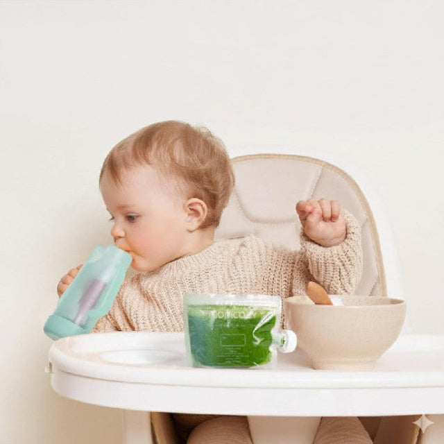 Twistshake korduvkasutatav pigistatav konteiner püreede jaoks (220 ml, erinevad värvid)