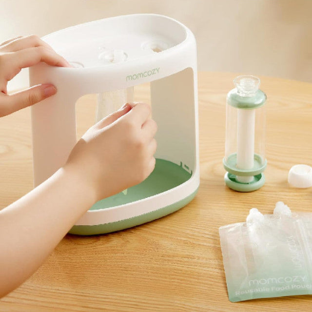 Twistshake korduvkasutatav pigistatav konteiner püreede jaoks (220 ml, erinevad värvid)