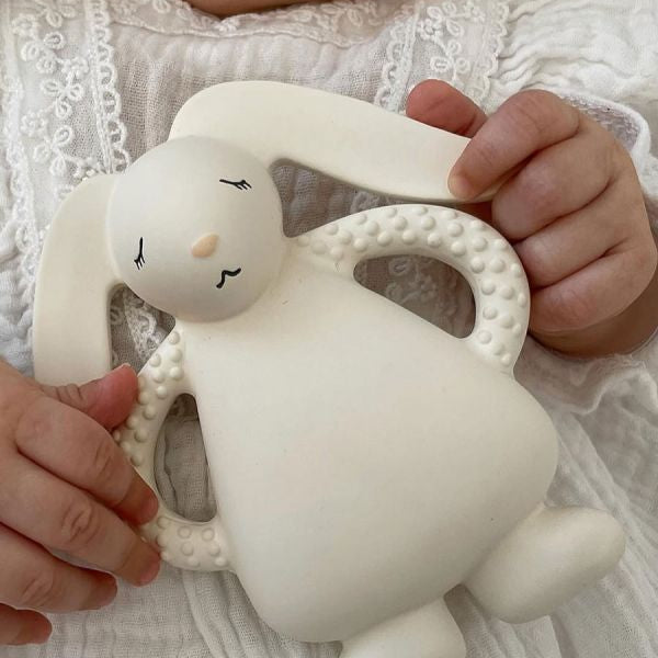 Moonie natūralaus kaučiuko kramtukas Bunny - Cream
