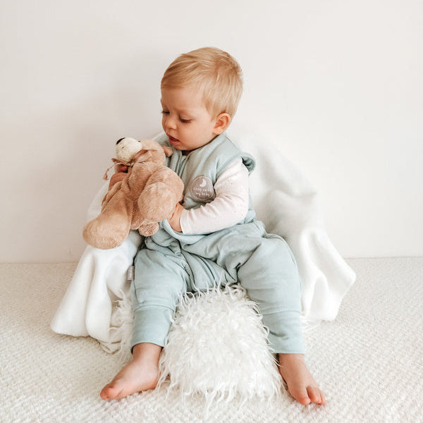 Natulino NATURALS LITTLE WALKERS™ dvisluoksnis kūdikio miegmaišis ciemnoniebieski (tamsiai mėlynas)