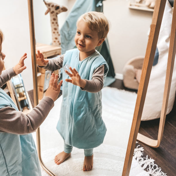 Natulino NATURALS LITTLE WALKERS™ dvisluoksnis kūdikio miegmaišis ciemnoniebieski (tamsiai mėlynas)