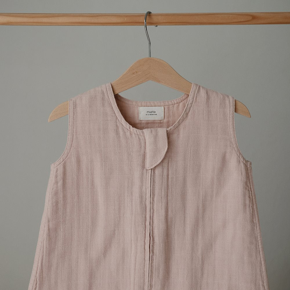 Mushie muslino miegmaišis kūdikiui Blush (Tog 0.5)