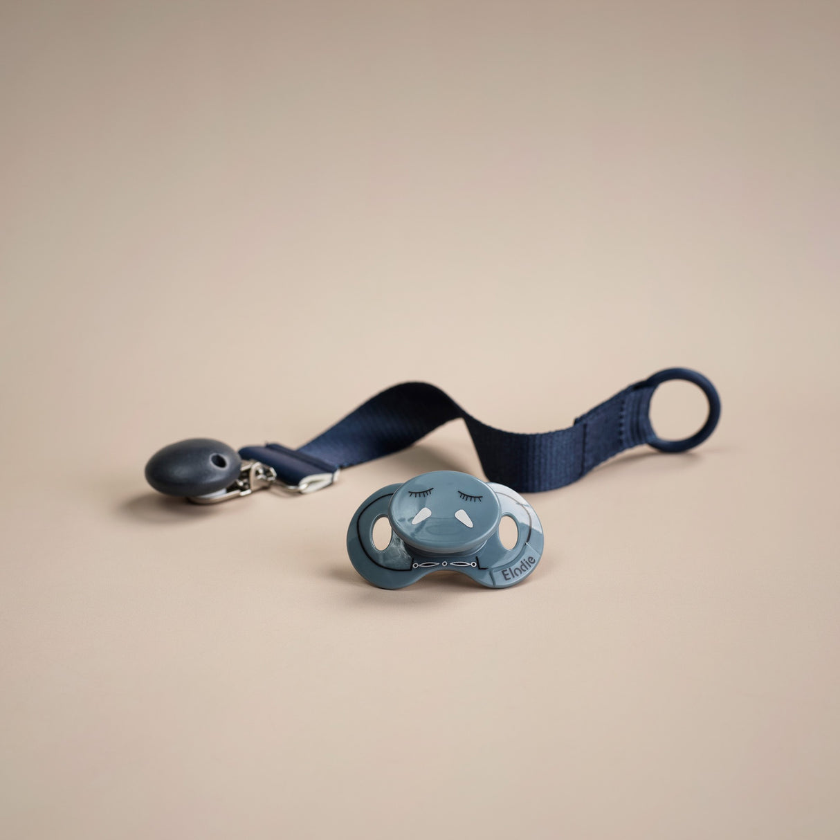 Elodie Details čiulptukas kūdikiui nuo gimimo iki 6 mėnesių "Drambliukas" / "Humble Hugo"