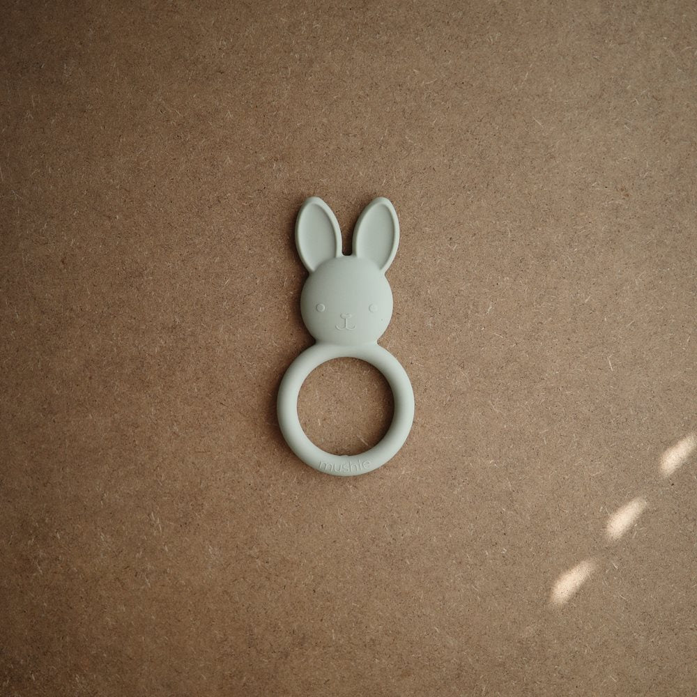 Mushie bunny chewer (Bunny Sage)