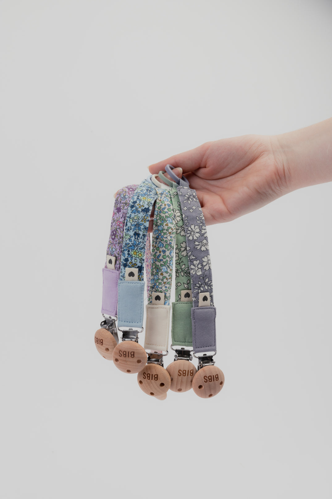 BIBS Liberty čiulptuko laikiklis Chamomile Lawn Baby Blue