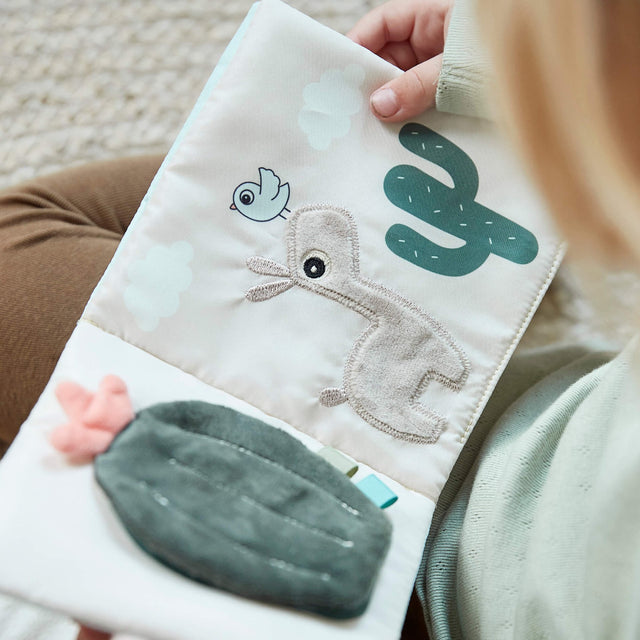 Done by Deer veiklos knyga kūdikiui "Lalee Sand"