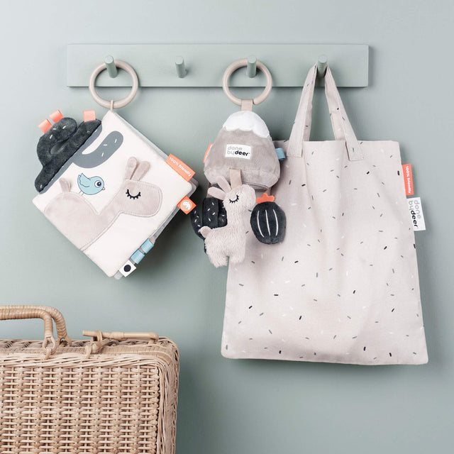 Done by Deer veiklos knyga kūdikiui "Lalee Sand"