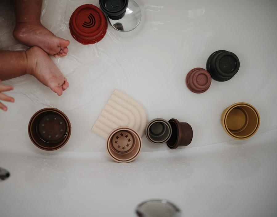 Mushie chewer blue vikerkaar (Cambridge Blue)