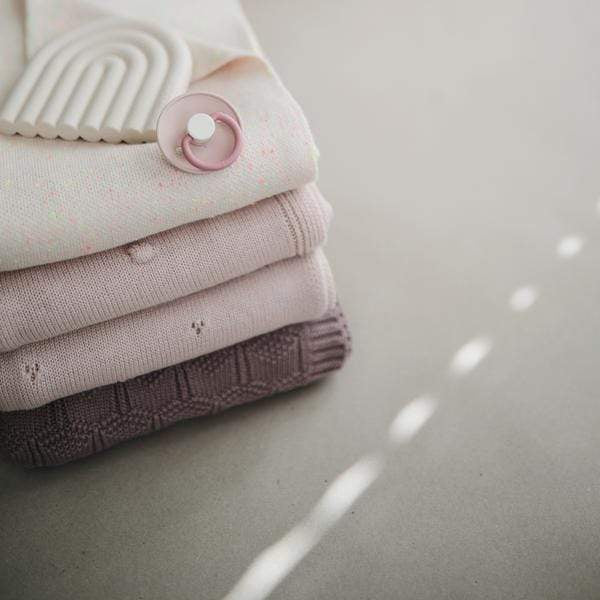 Mushie megztas pledas Pointelle – Blush