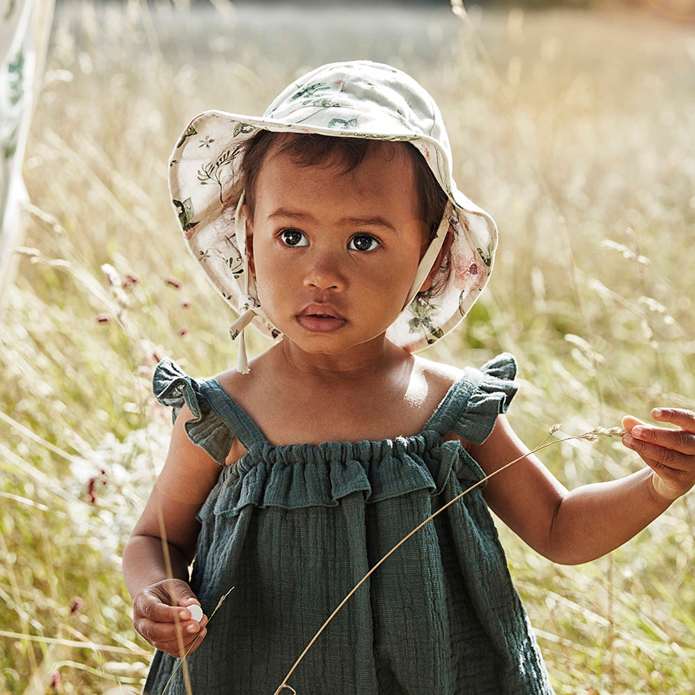 Elodie Details kepurė nuo saulės Pievų žiedai (Meadow Blossom)