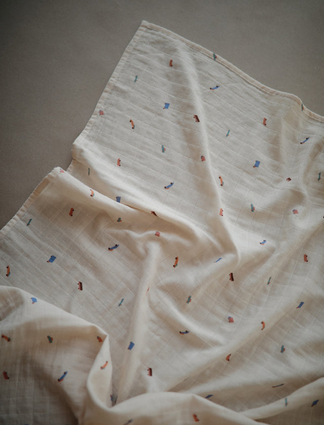 Mushie muslino vystyklas iš organinės medvilnės Cars