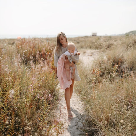 Mushie orgaaniline puuvillane musliinmähe Rose Vanilla