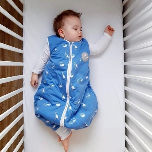 Kodėl vaikams geriau miegoti basomis? Nauda miegui ir sveikatai