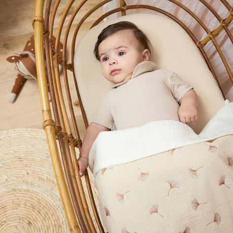Meyco Baby medvilninė jersey paklodė su guma 60 × 120 cm, Soft Sand
