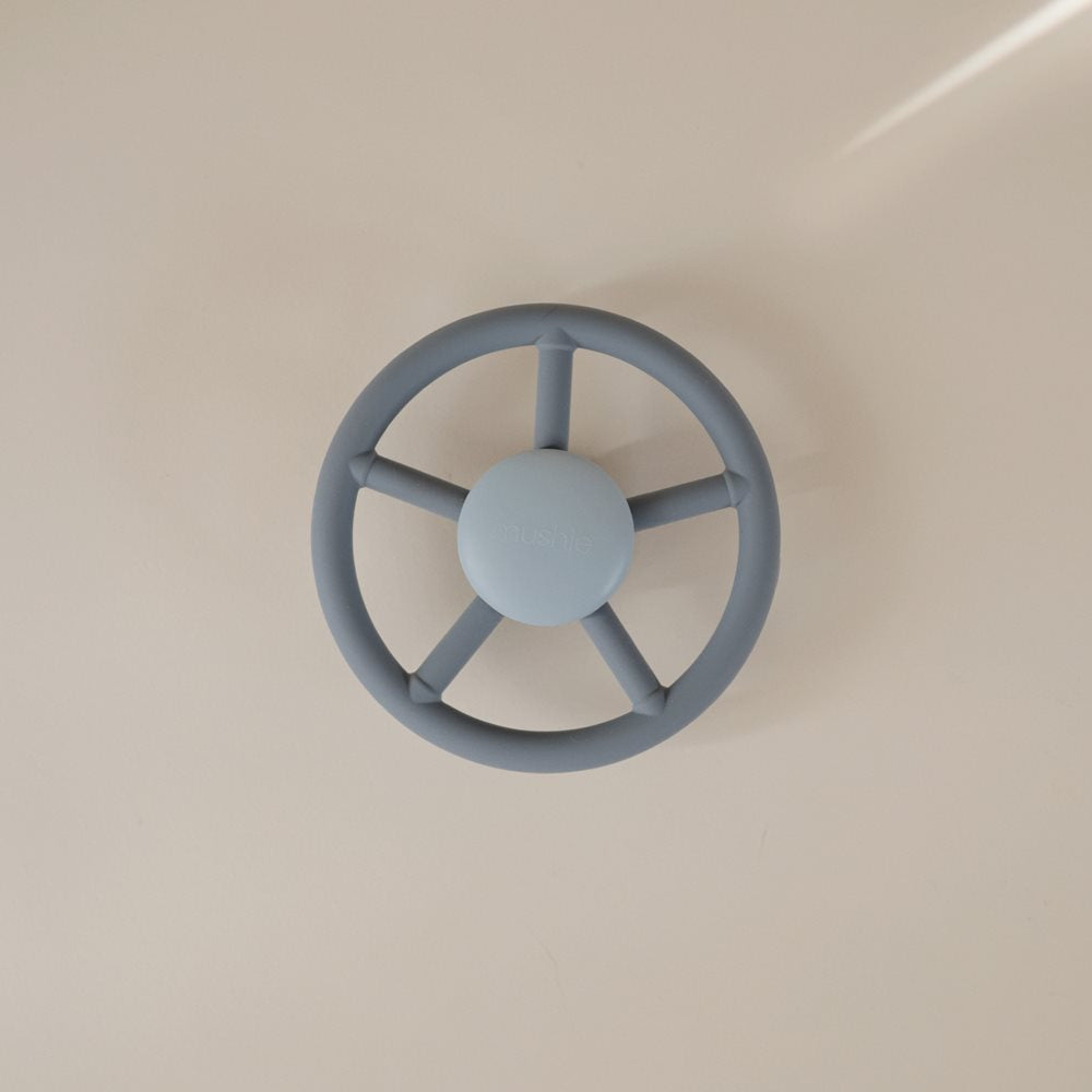 Mushie prilimpantis sukamasis žaislas (spinner) Wheel