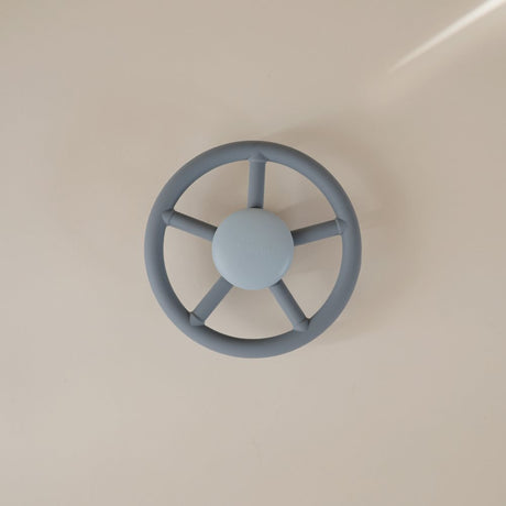 Mushie prilimpantis sukamasis žaislas (spinner) Wheel