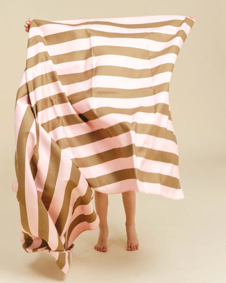 Molis&Co mikropluošto paplūdimio rankšluostis Khaki & Rose Stripes