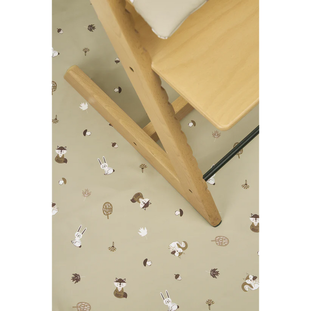 Meyco Baby apsauginis grindų kilimėlis po maitinimo kėdute Forest Animals Sand