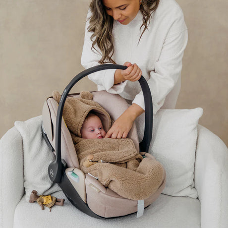 Meyco Baby Teddy automobilinės kėdutės vokelis kūdikiui Bear Warm Brown