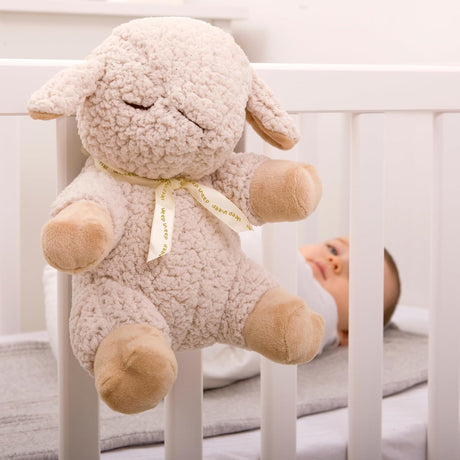 Cloud B migdukas Sleep Sheep On The Go su baltu triukšmu, smėlio spalvos