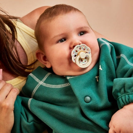 BIBS x Liberty Boheme čiulptukų rinkinys 2 dydis (6 - 18 mėn.) Oscar Meadow Blossom Mix