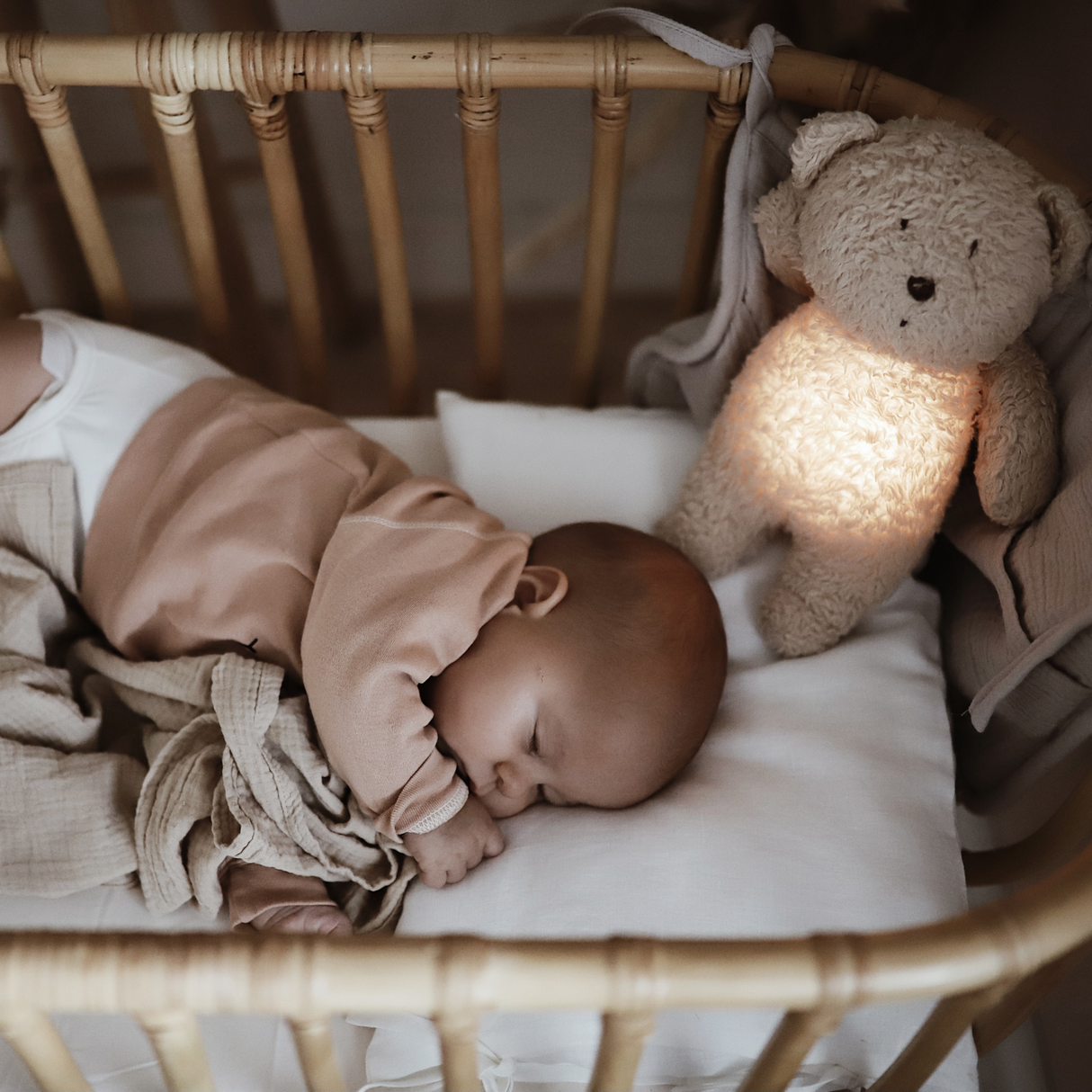 Naujasis Moonie 2.0 migdukas Organic Humming Bear - Polar su garso įrašymo funkcija