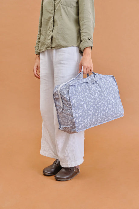 Molis&Co ropojimo kilimėlis kūdikiui su krepšiu 120×120 cm  Blue Garden