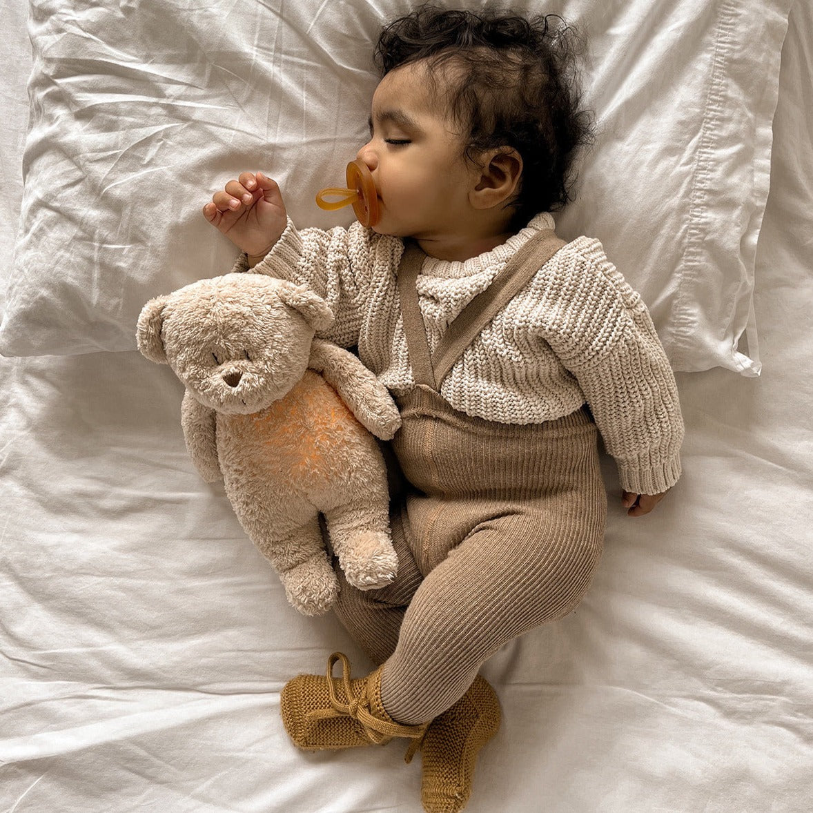 Moonie 2.0 migdukas Organic Humming Bear - Caramel su garso įrašymo funkcija
