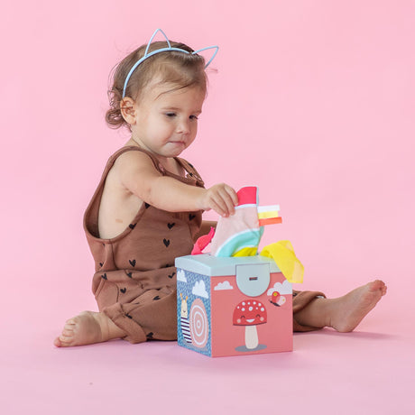 Taf Toys abpusēja mīksta grāmata mazuļiem "Pasaka"