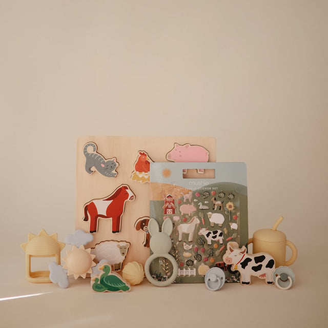 Mushie izglītojošo rotaļlietu krūzes tornis — primārās krāsas (oriģināls) 