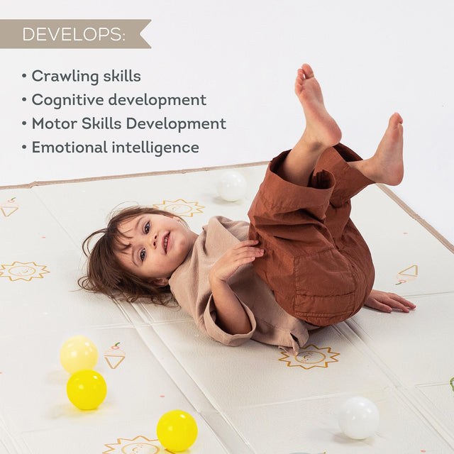 Taf Toys dvipusis vandeniui atsparus putų kilimėlis Fold and Fun, 150 × 180 su kamuoliukais