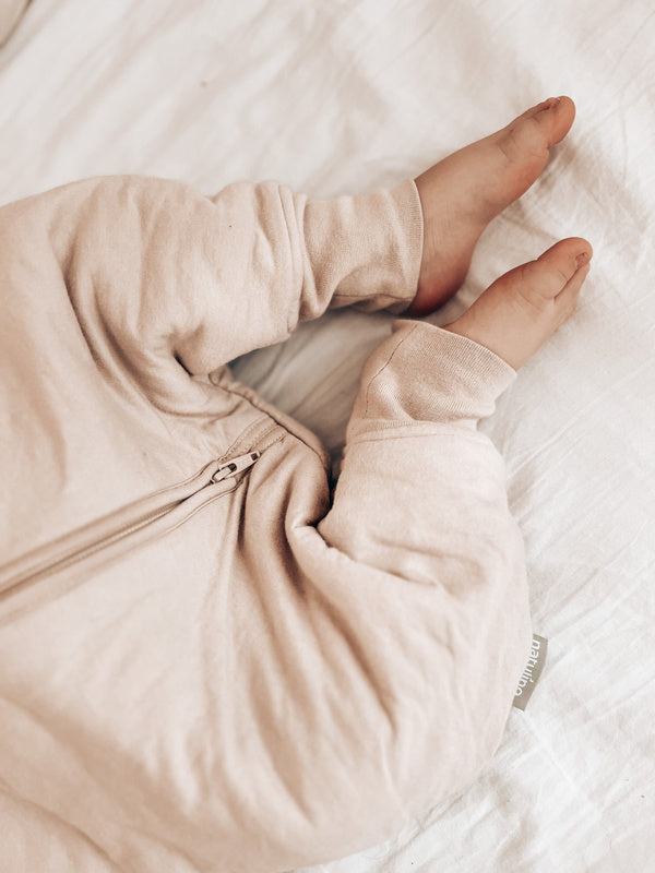 Natulino NATURALS LITTLE WALKERS™ viensluoksnis kūdikio miegmaišis beige (smėlio spalvos)