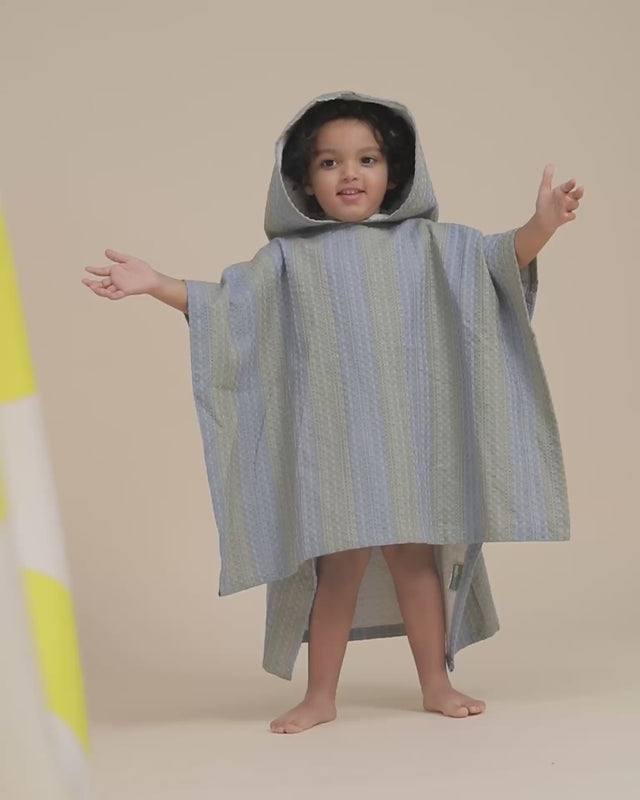 Molis&Co vaikiškas pončas - rankšluostis su gobtuvu Khaki & Blue Stripes