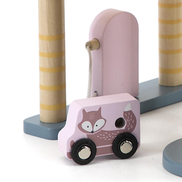 PolarB medinis automobilių garažas