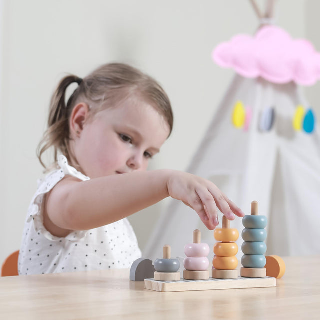 PolarB veriamos medinės kaladėlės