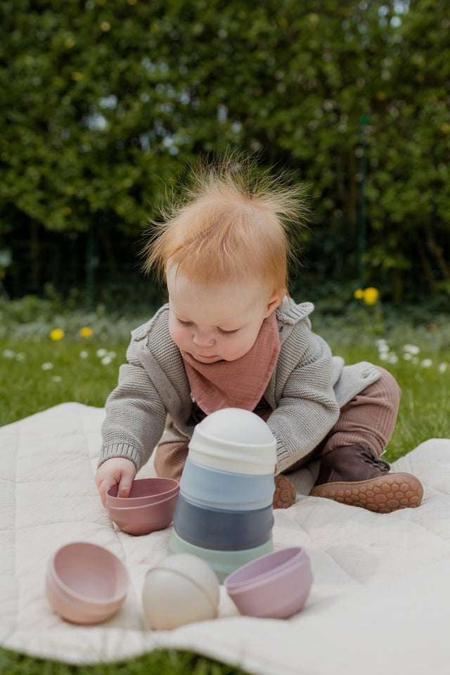 BIBS izglītojošs rotaļlietu šūpošanās tornis Bright Rainbow 