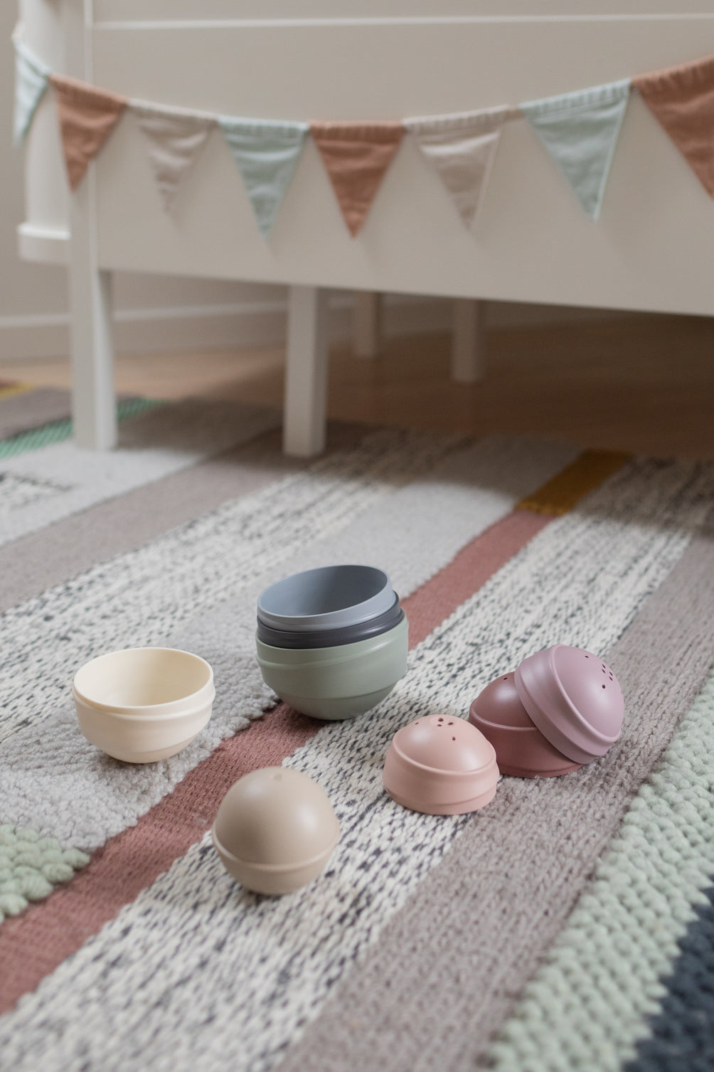 BIBS hariv mänguasja kiiktorn Bright Rainbow 