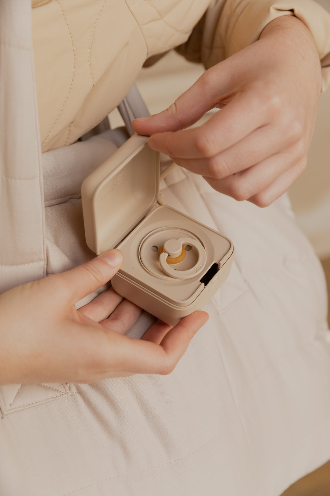 BIBS knupīšu komplekts 1 izmērs (0 - 6 mēneši) Vanilla / Rudzupuķe 