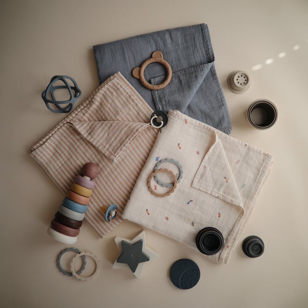 Mushie muslino vystyklas iš organinės medvilnės Cars